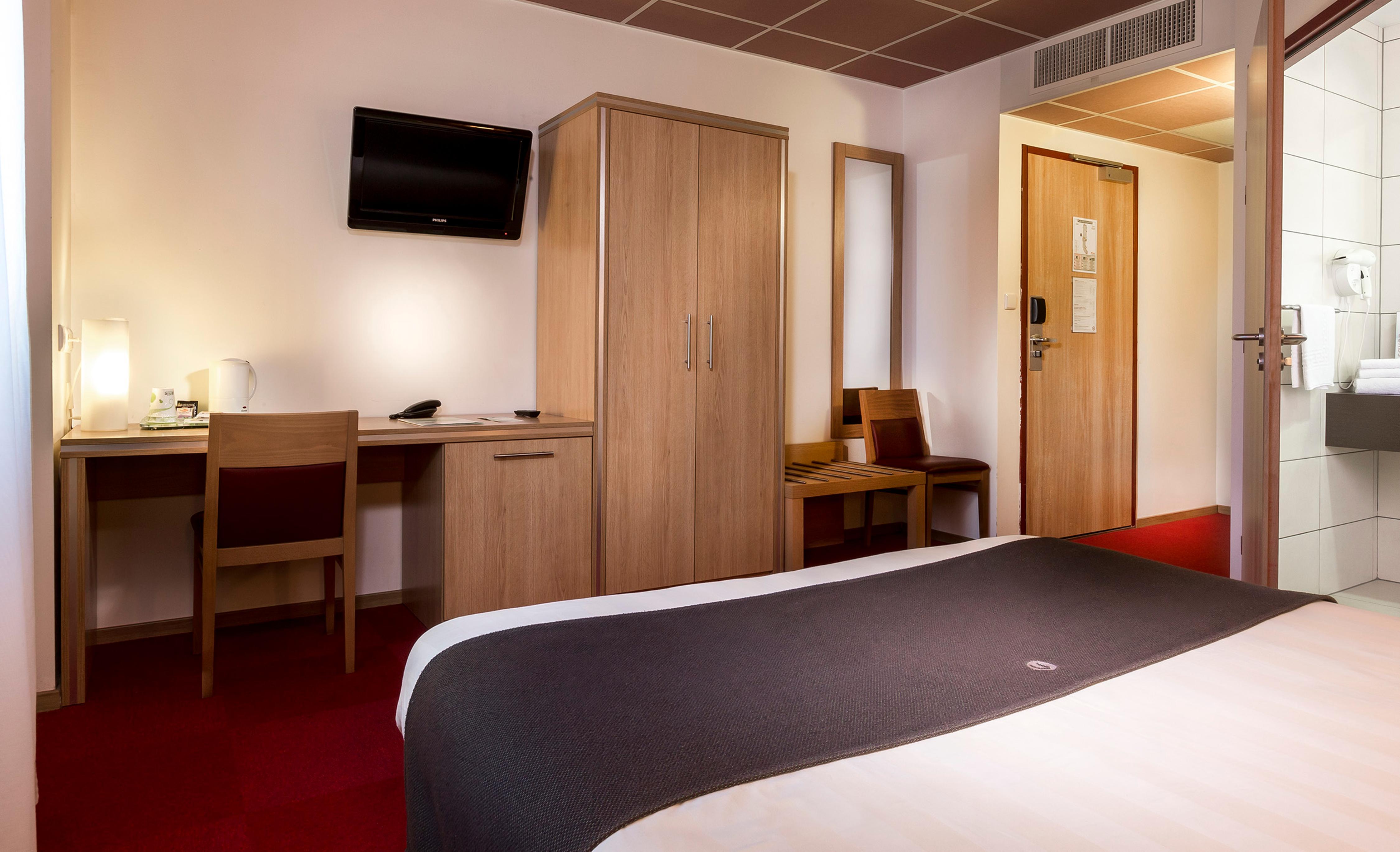 Campanile Metz Nord - Talange Hotel Bagian luar foto
