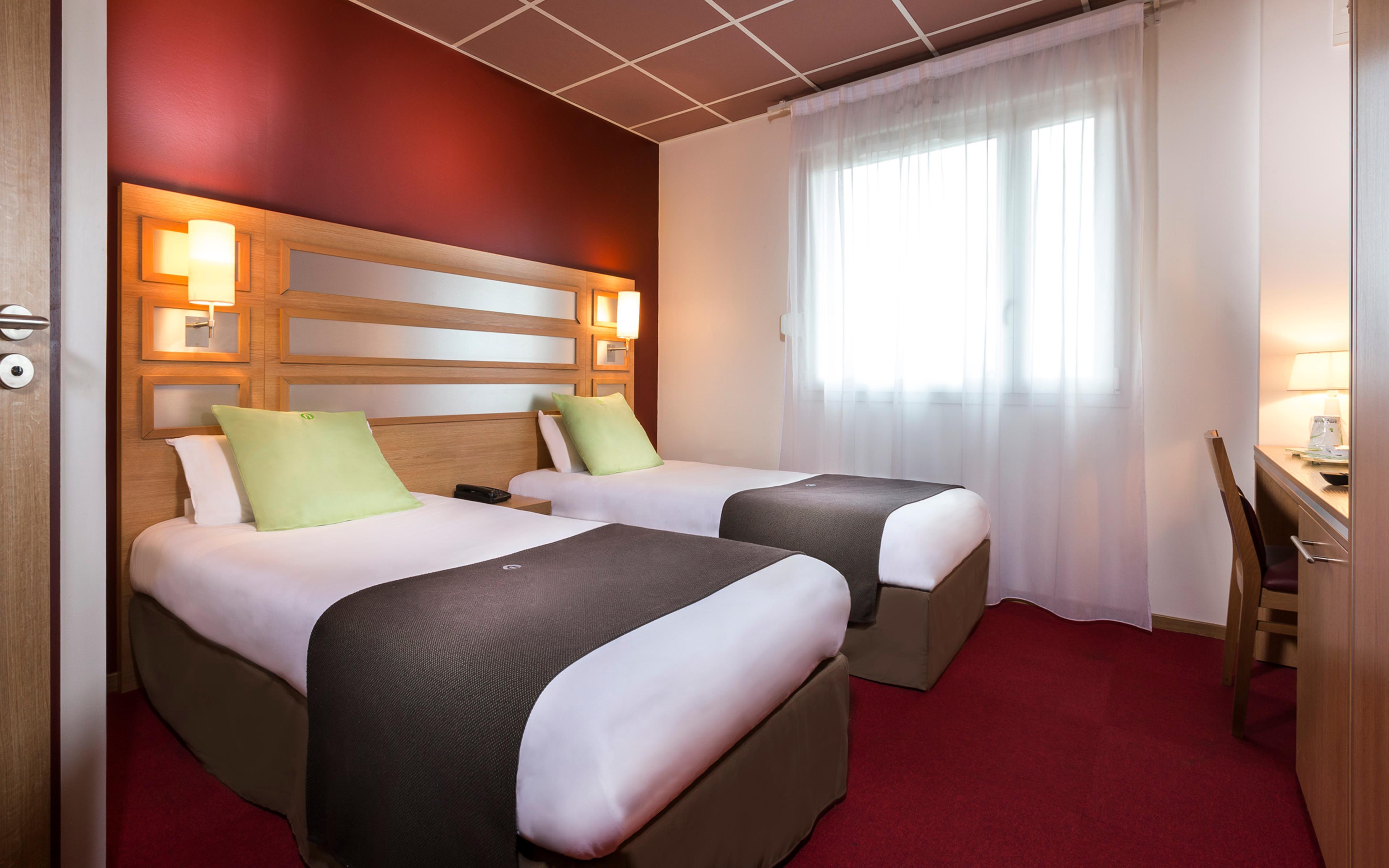 Campanile Metz Nord - Talange Hotel Bagian luar foto