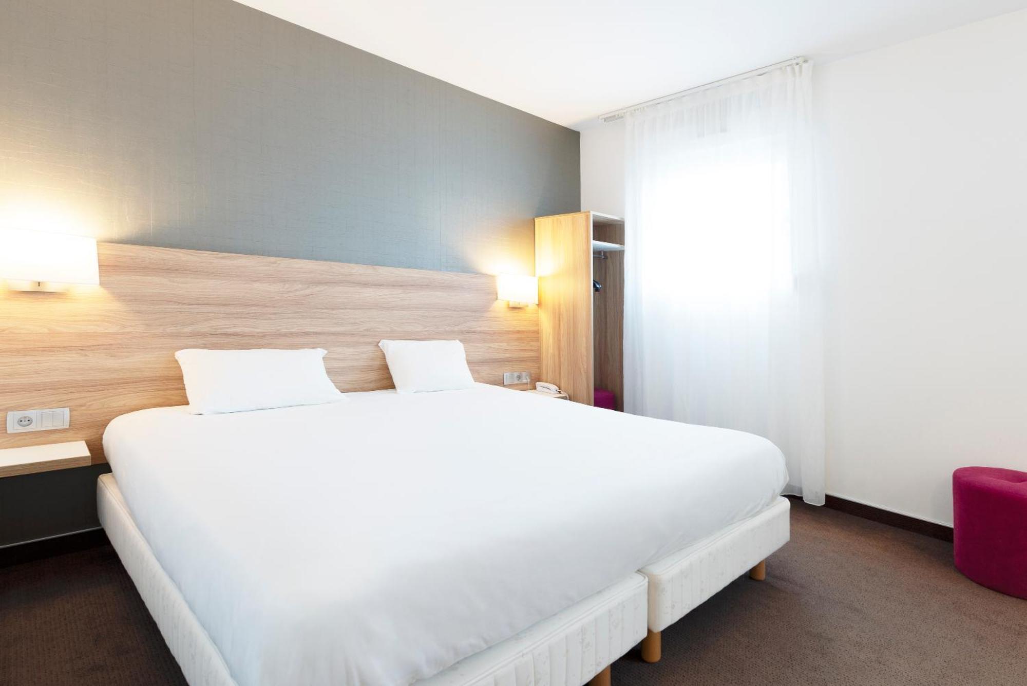 Campanile Metz Nord - Talange Hotel Bagian luar foto
