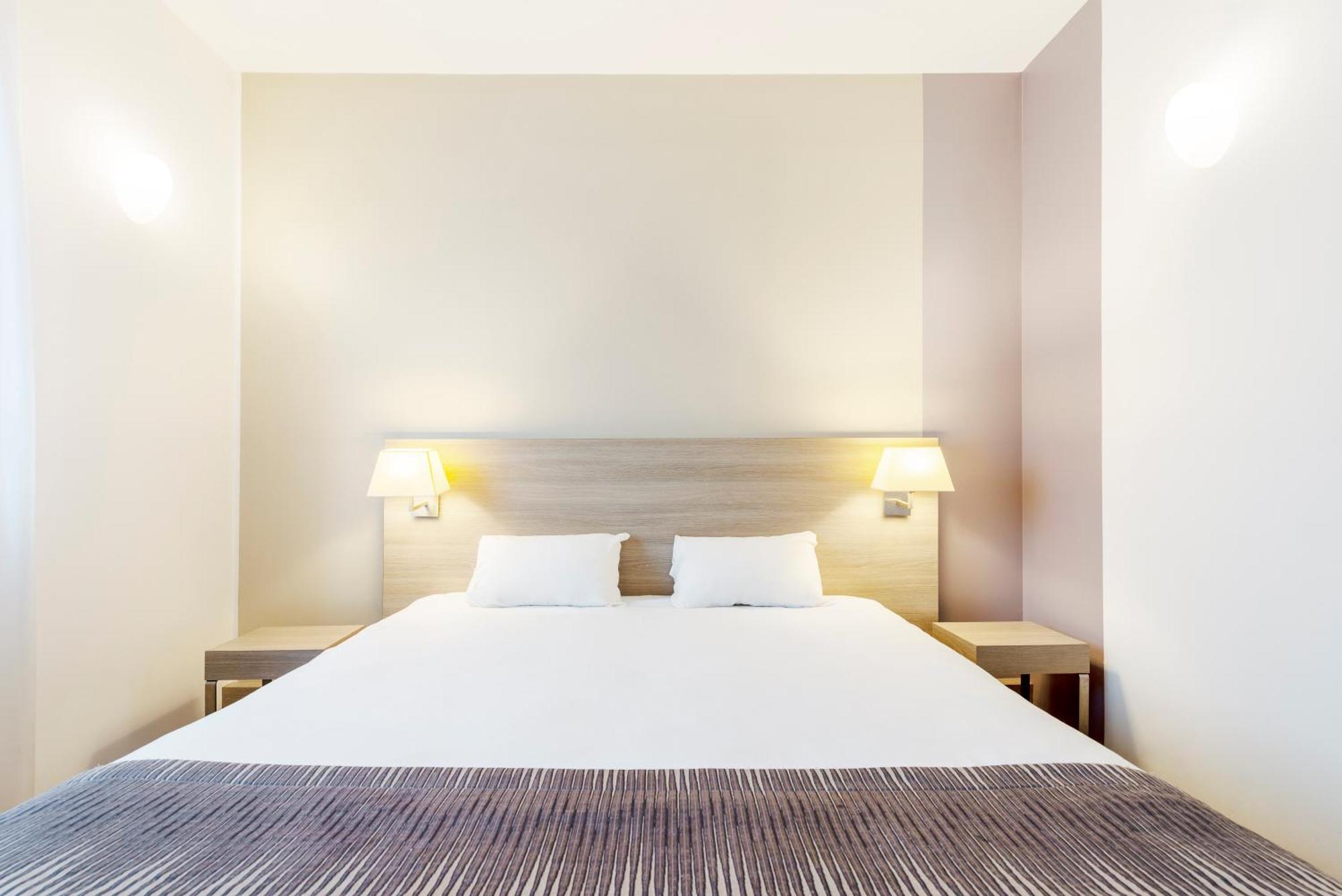 Campanile Metz Nord - Talange Hotel Bagian luar foto