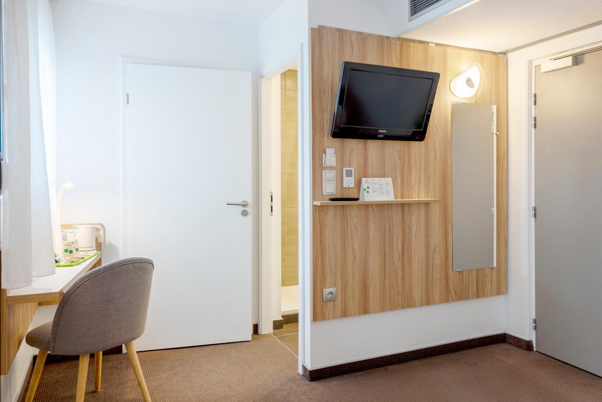 Campanile Metz Nord - Talange Hotel Bagian luar foto